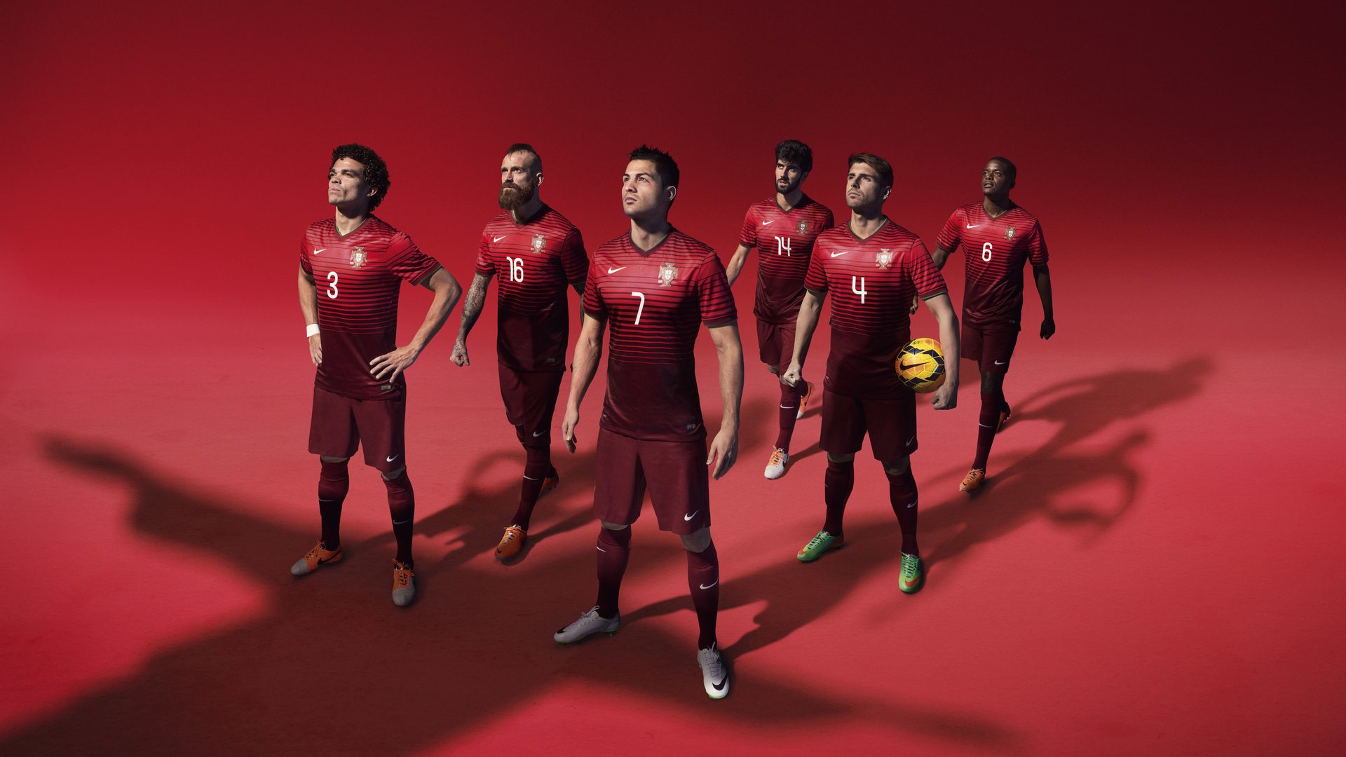 英超巅峰对决：极限竞技，激情狂澜，英超巅峰时期